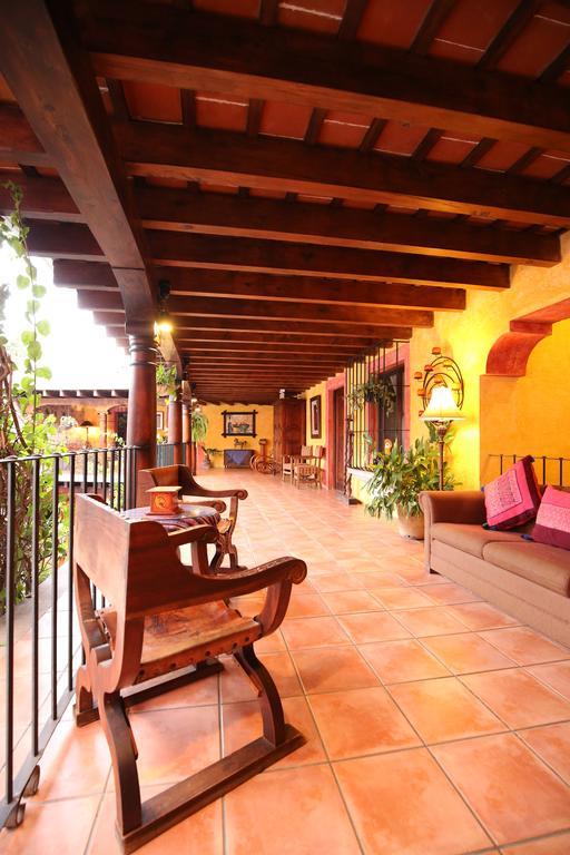 Hotel Palacio De Dona Beatriz Antigua Extérieur photo